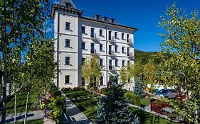 Hotel Carolin
